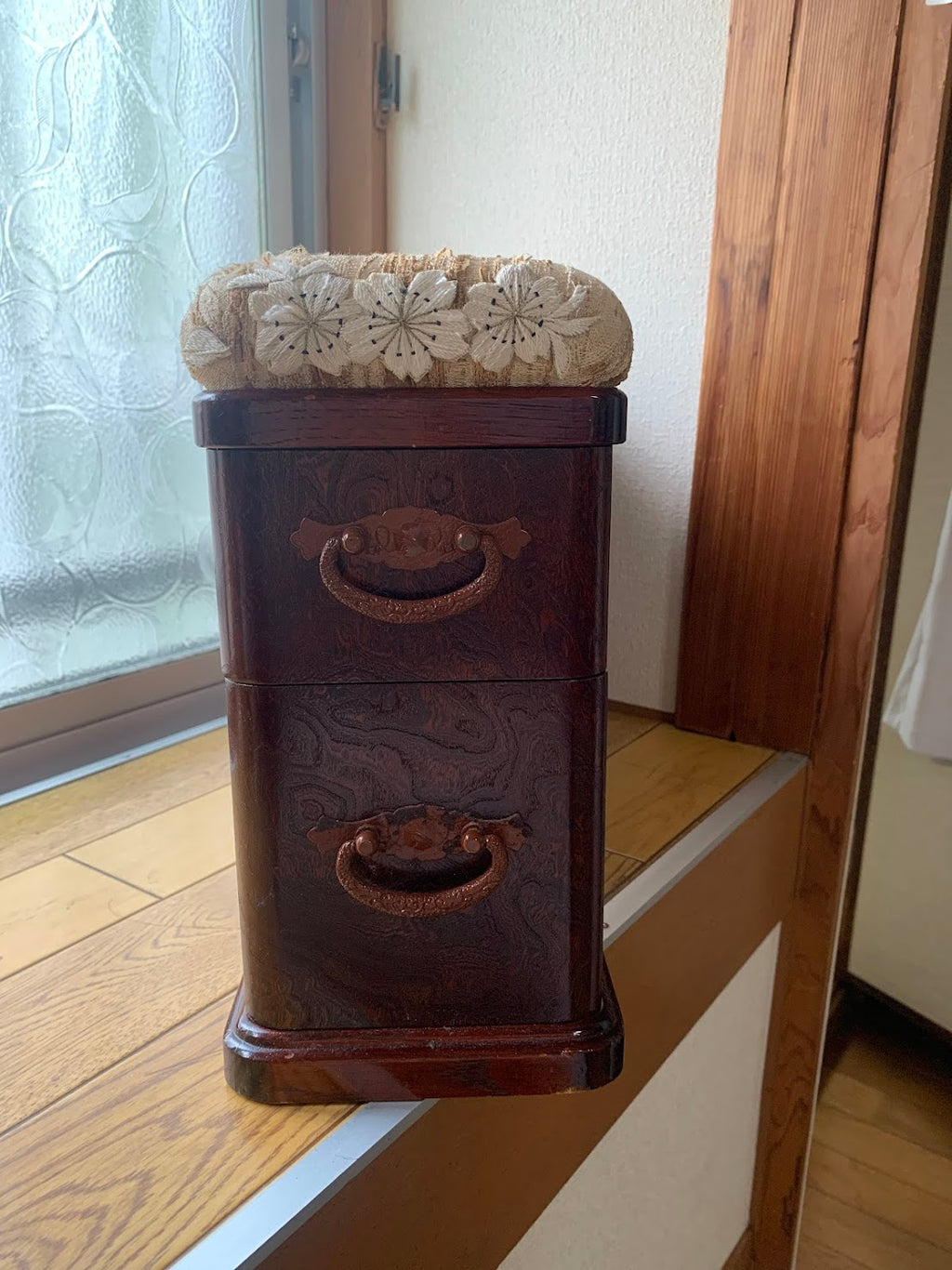 脇息 昭和レトロ 和室インテリア アンティーク | Japanese Kyosoku Armrest Showa Retro Vintage