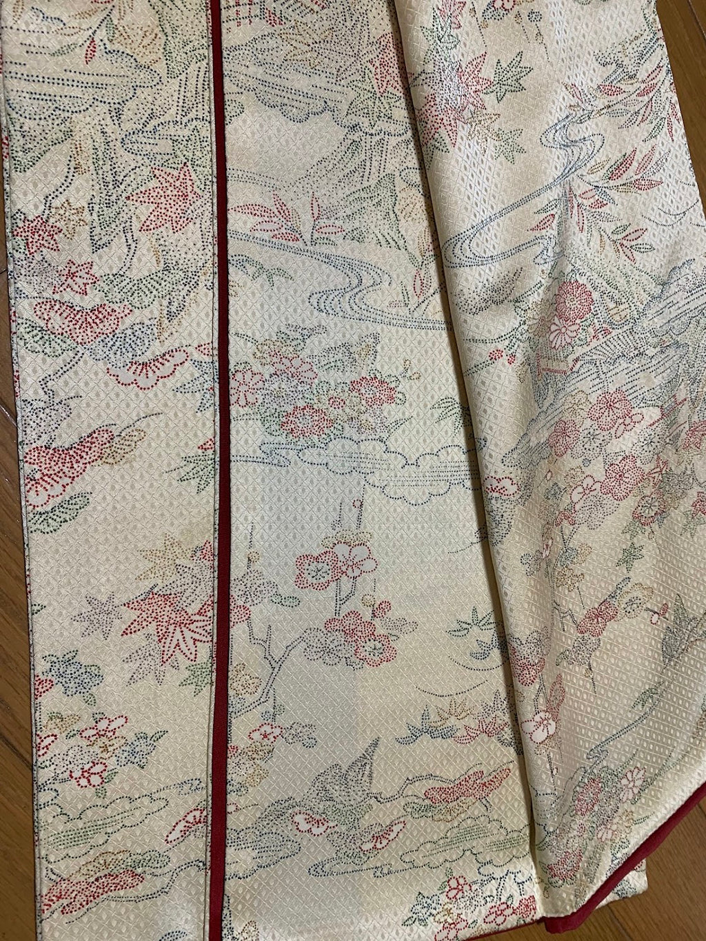 小紋 綸子 正絹 リサイクル 光沢な織り | Japanese Komon Kimono Rinzu Silk Vintage