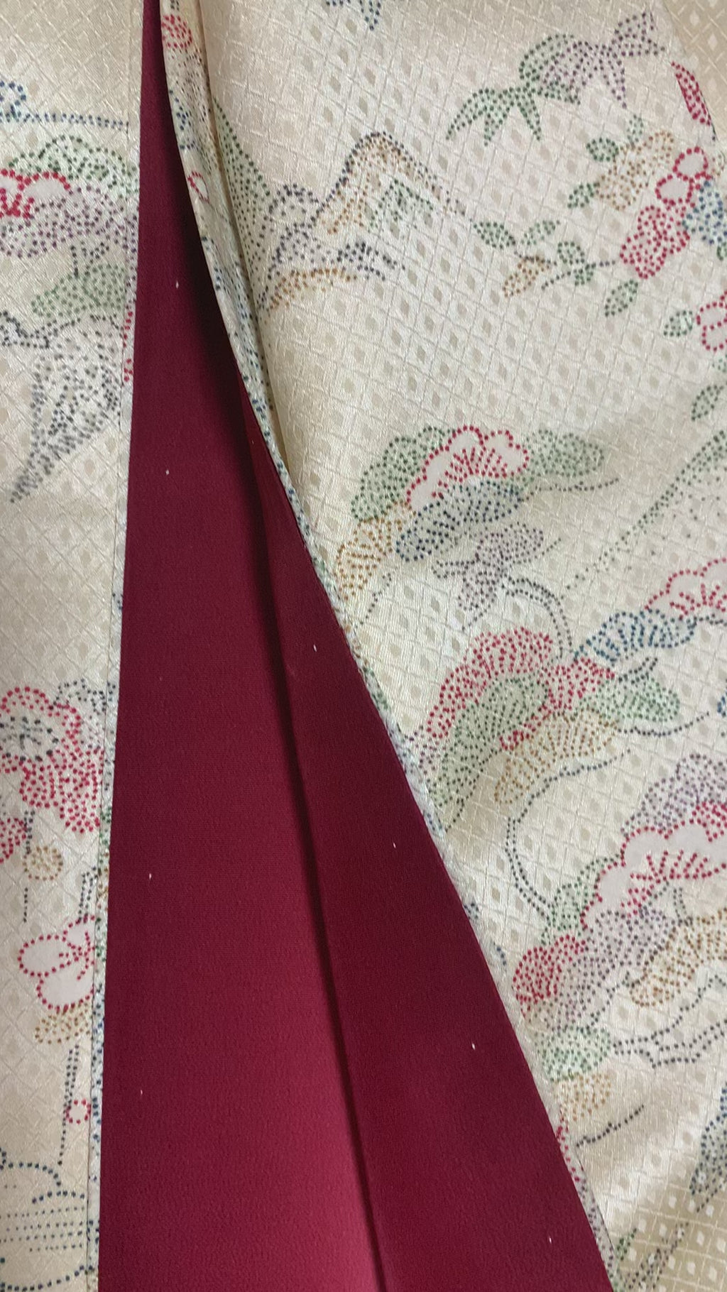小紋 綸子 正絹 リサイクル 光沢な織り | Japanese Komon Kimono Rinzu Silk Vintage